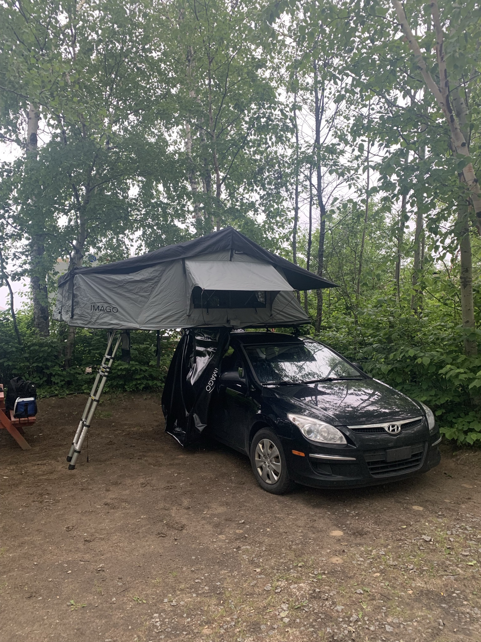 Camper sur le toit de sa voiture : une autre manière de voyager